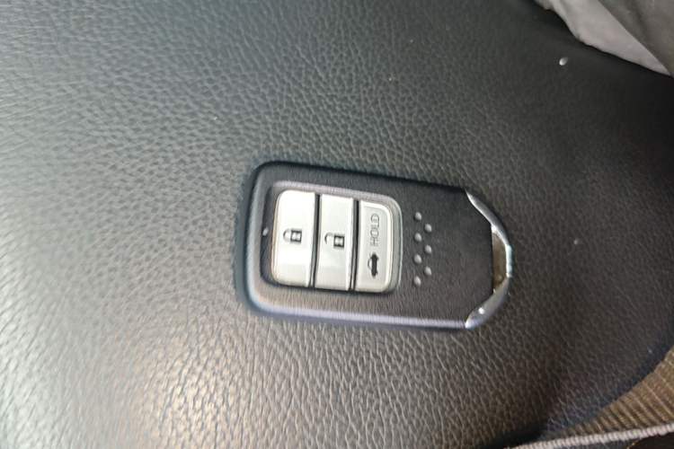 Used Honda Crider 2019 180 Turbo CVT Luxury Edition China VI Emission Standard Vehicle Key
