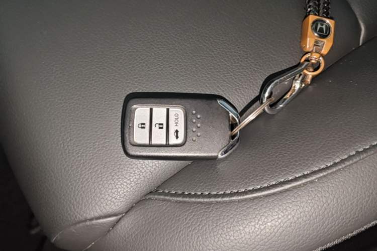 Used Honda Crider 2019 180 Turbo CVT Luxury Edition China VI Emission Standard Vehicle Key