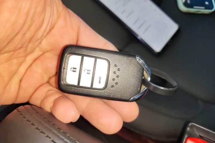 Used Honda Crider 2019 180 Turbo CVT Luxury Edition China VI Emission Standard Vehicle Key