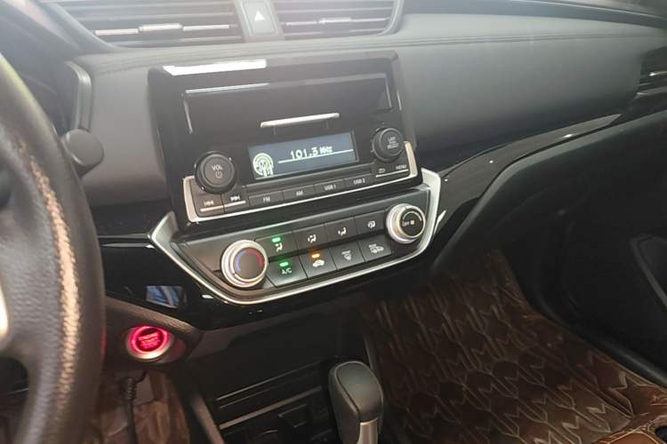 Used Honda Crider 2019 180 Turbo CVT Luxury Edition China VI Emission Standard Audio And AC Panel