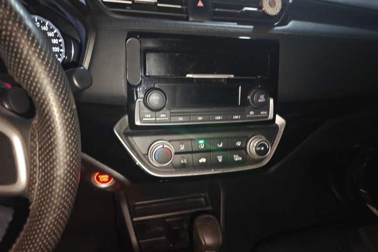 Used Honda Crider 2019 180 Turbo CVT Luxury Edition China VI Emission Standard Audio And AC Panel