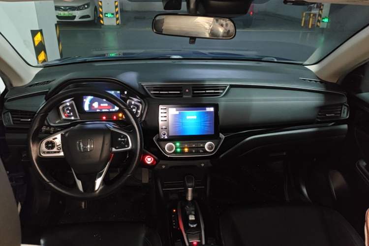 Used Honda Crider 2019 180 Turbo CVT Leading Edition China VI Center Console