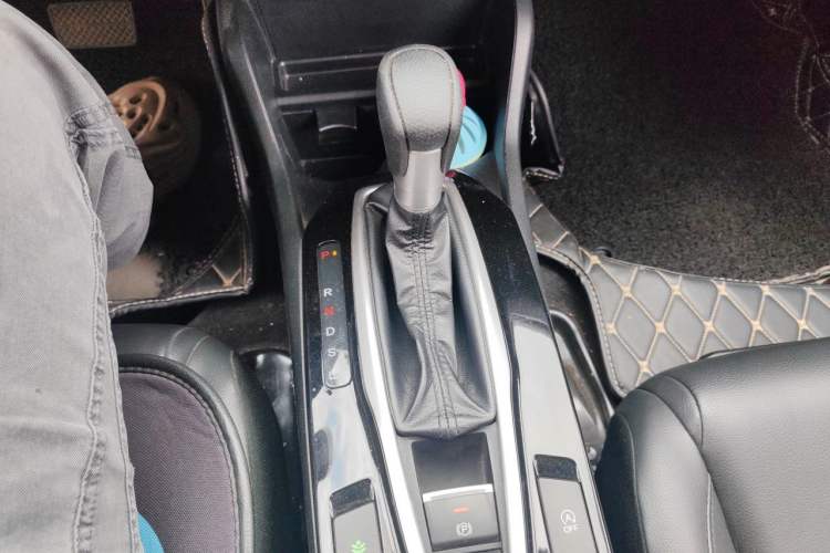 Used Honda Crider 2019 180 Turbo CVT Luxury Edition China VI Emission Standard Gear Lever