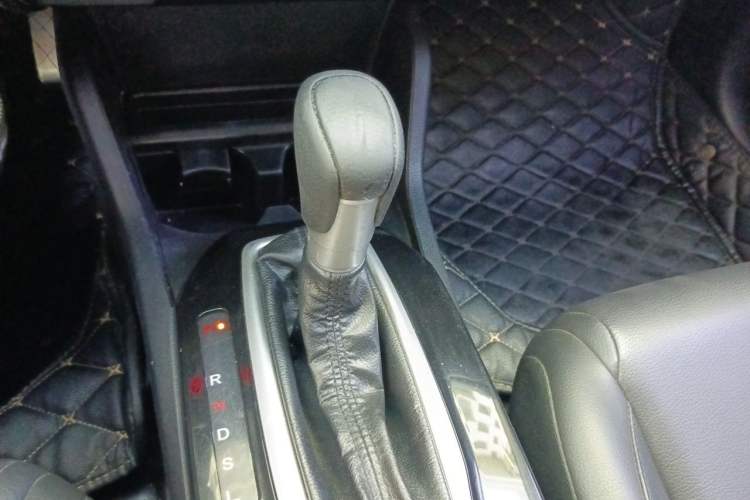 Used Honda Crider 2019 180 Turbo CVT Luxury Edition China V Gear Lever