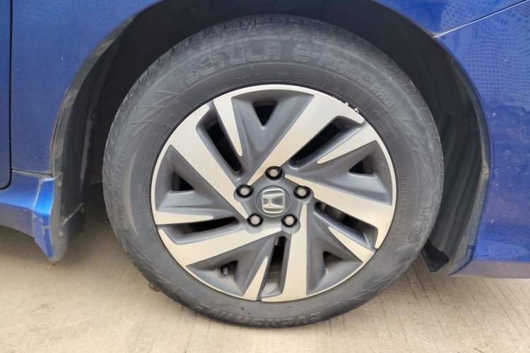 Used Honda Crider 2019 180 Turbo CVT Comfort Edition China V Right Front Wheel Hub