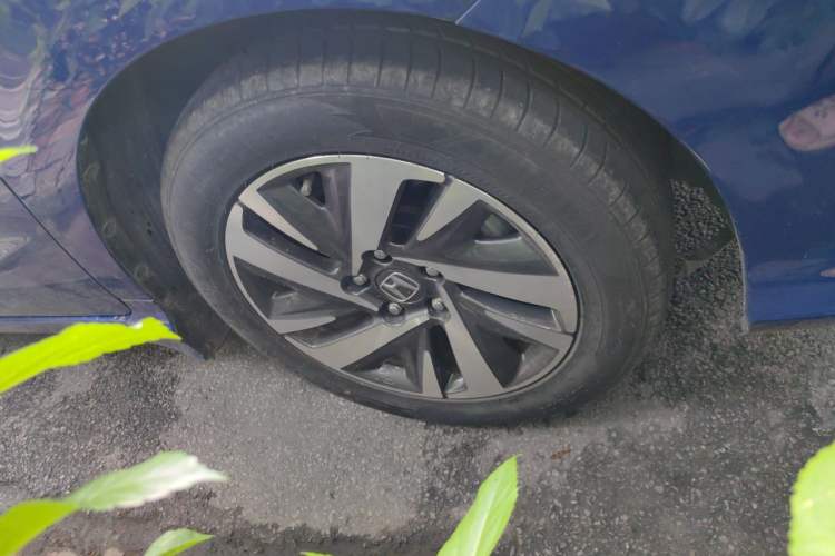 Used Honda Crider 2019 180 Turbo CVT Luxury Edition China V Right Front Wheel Hub