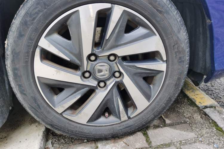 Used Honda Crider 2019 180 Turbo CVT Comfort Edition China V Right Front Wheel Hub