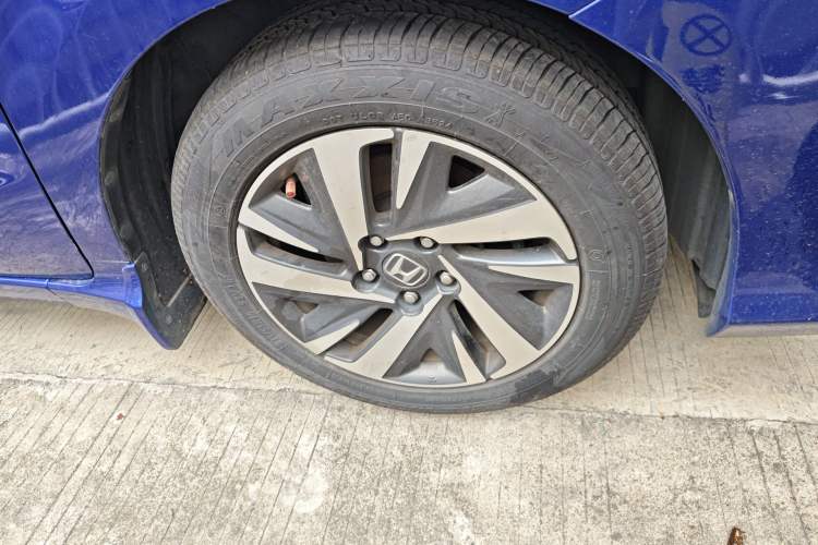 Used Honda Crider 2019 180 Turbo CVT Luxury Edition China V Right Front Wheel Hub