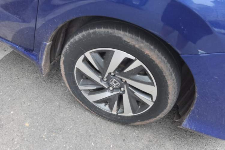 Used Honda Crider 2019 180 Turbo CVT Luxury Edition China V Right Front Wheel Hub