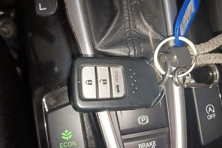 Used Honda Crider 2019 180 Turbo CVT Luxury Edition China VI Emission Standard Vehicle Key
