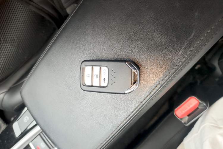Used Honda Crider 2019 180 Turbo CVT Luxury Edition China VI Emission Standard Vehicle Key