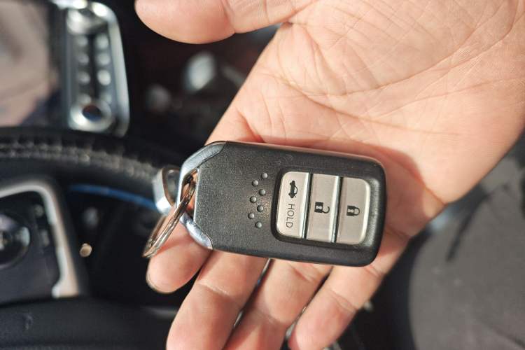 Used Honda Crider 2019 180 Turbo CVT Luxury Edition China VI Emission Standard Vehicle Key