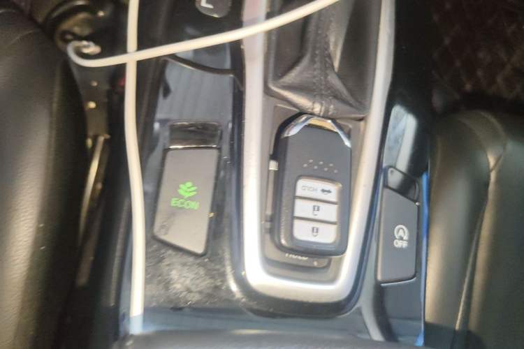 Used Honda Crider 2019 180 Turbo CVT Luxury Edition China VI Emission Standard Vehicle Key