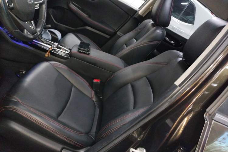 Used Honda Crider 2019 180 Turbo CVT Comfort Edition China V Left Front Seat