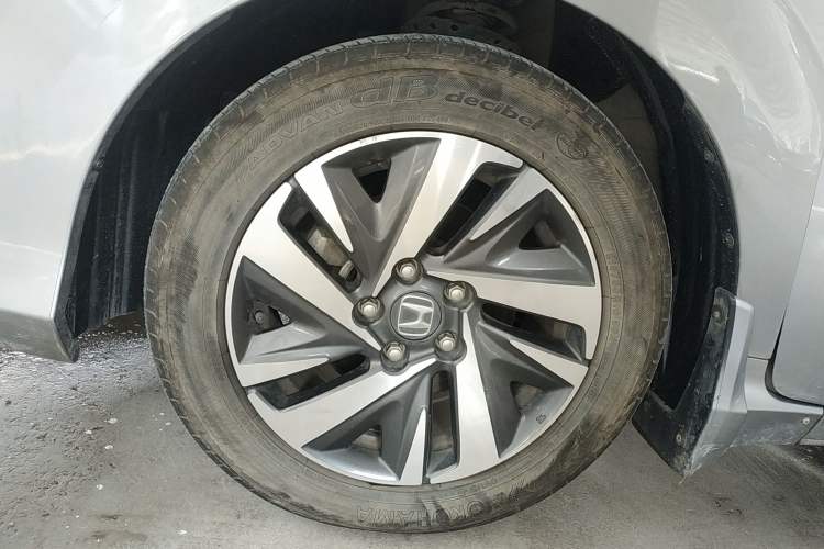 Used Honda Crider 2019 180 Turbo CVT Luxury Edition China V Left Front Wheel Hub
