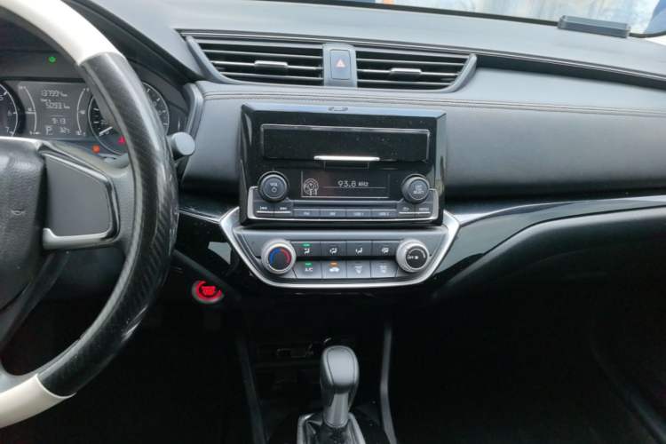 Used Honda Crider 2019 180 Turbo CVT Comfort Version China VI Audio And AC Panel