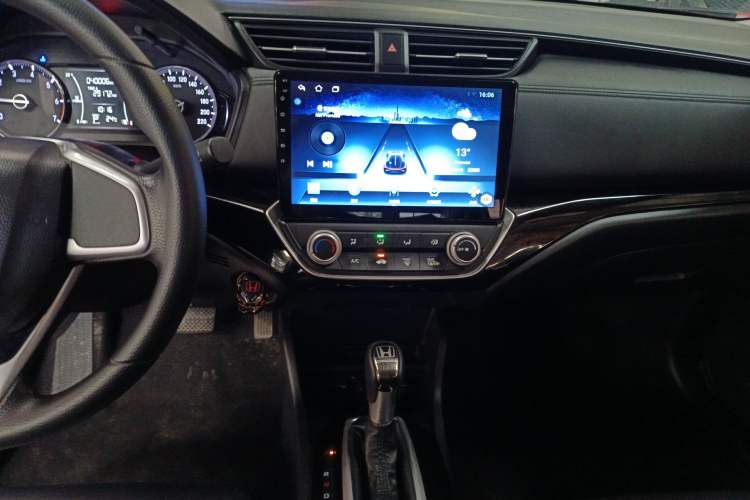 Used Honda Crider 2019 180 Turbo CVT Luxury Edition China VI Emission Standard Audio And AC Panel