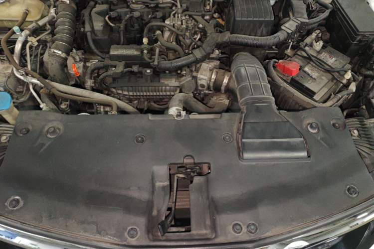 Used Honda Crider 2019 180 Turbo CVT Luxury Edition China V Engine Bay