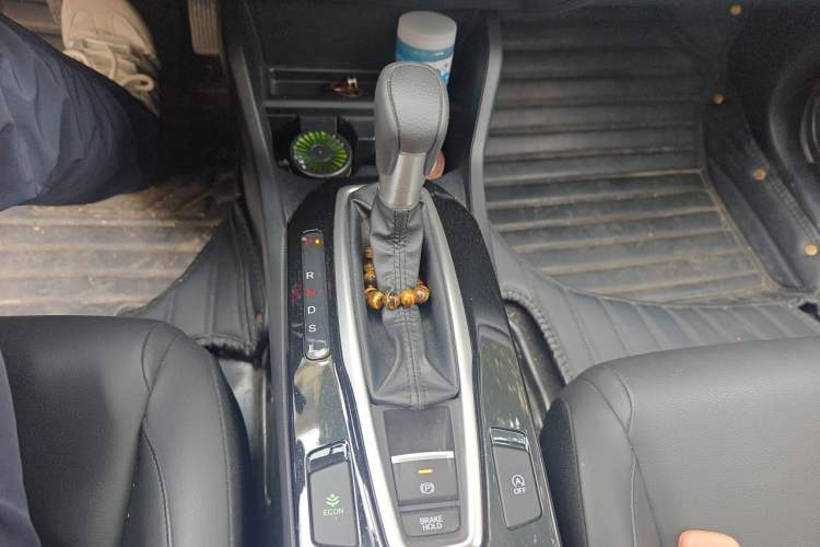 Used Honda Crider 2019 180 Turbo CVT Luxury Edition China VI Emission Standard Gear Lever