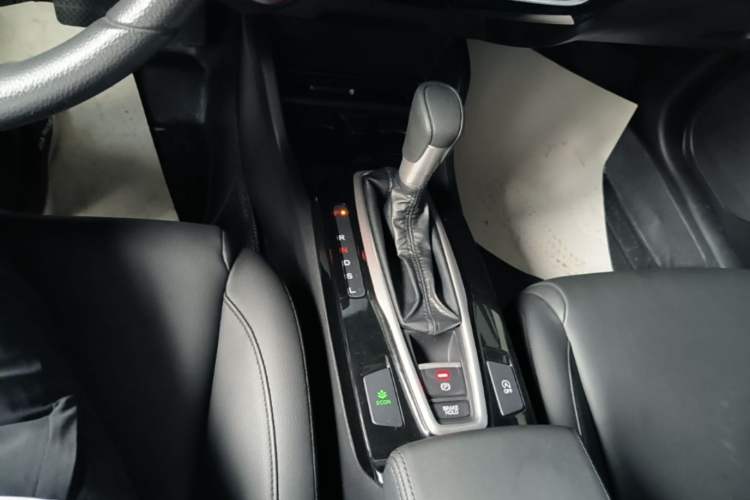 Used Honda Crider 2019 180 Turbo CVT Luxury Edition China VI Emission Standard Gear Lever