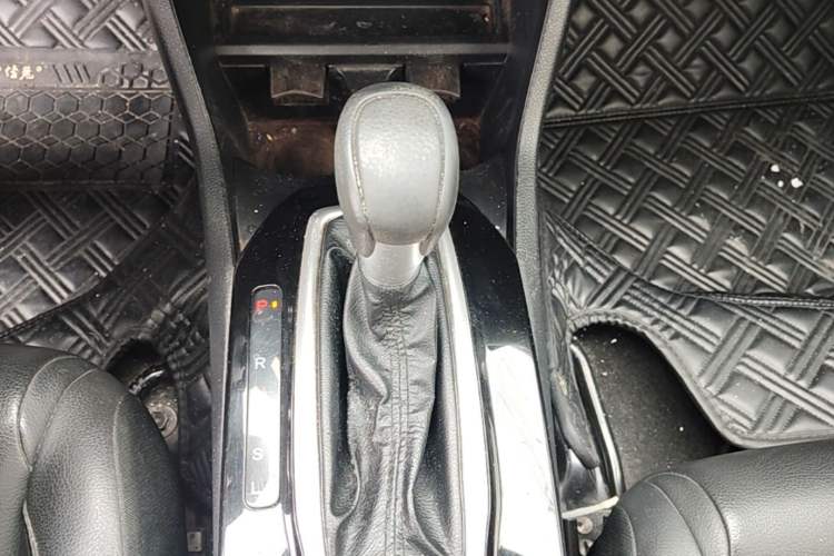 Used Honda Crider 2019 180 Turbo CVT Luxury Edition China VI Emission Standard Gear Lever