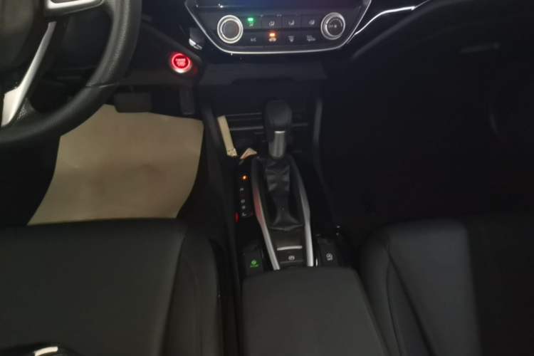 Used Honda Crider 2019 180 Turbo CVT Luxury Edition China VI Emission Standard Gear Lever