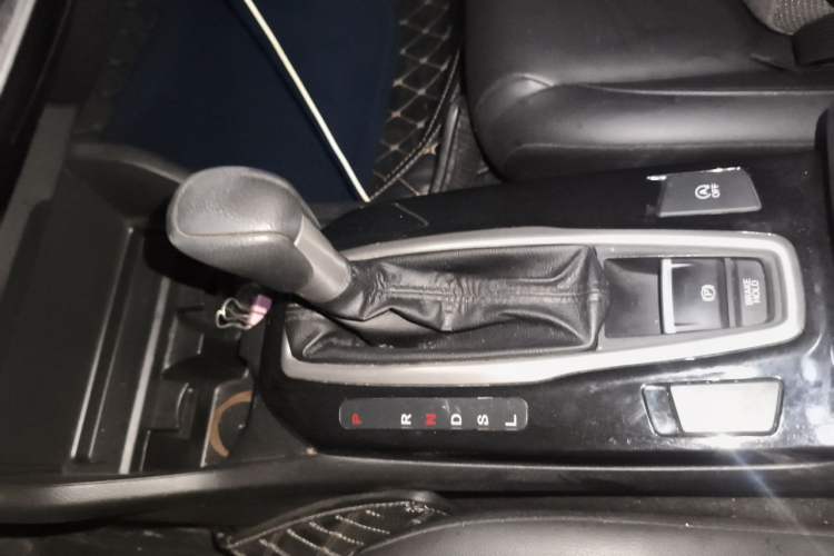 Used Honda Crider 2019 180 Turbo CVT Luxury Edition China VI Emission Standard Gear Lever