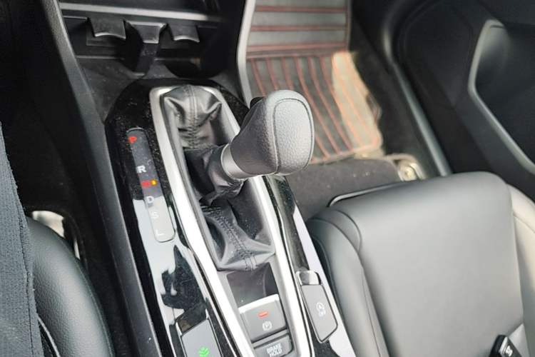 Used Honda Crider 2019 180 Turbo CVT Leading Edition China VI Gear Lever