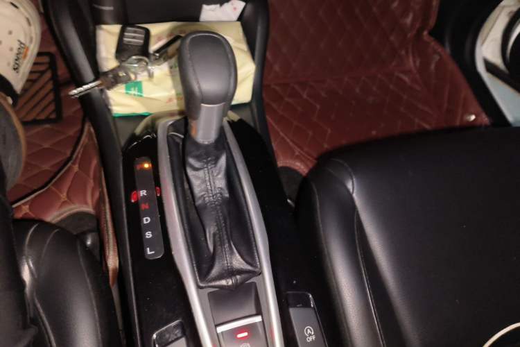 Used Honda Crider 2019 180 Turbo CVT Luxury Edition China VI Emission Standard Gear Lever