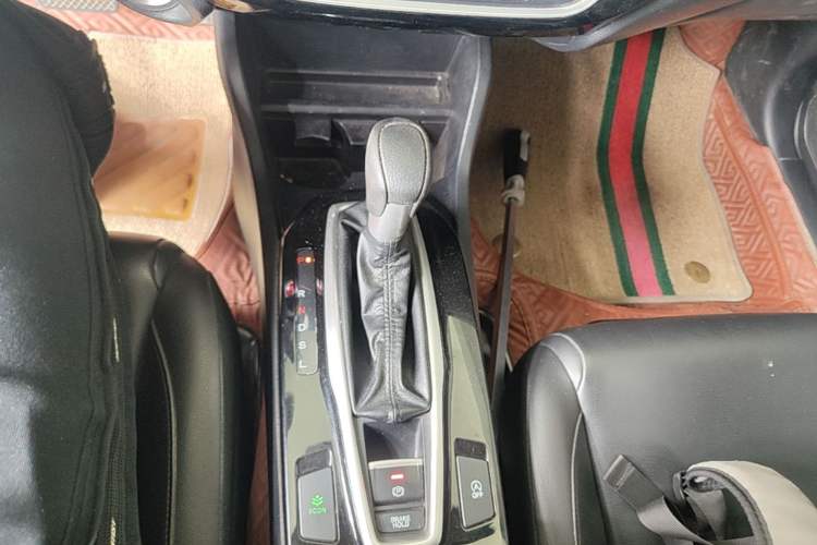 Used Honda Crider 2019 180 Turbo CVT Luxury Edition China VI Emission Standard Gear Lever