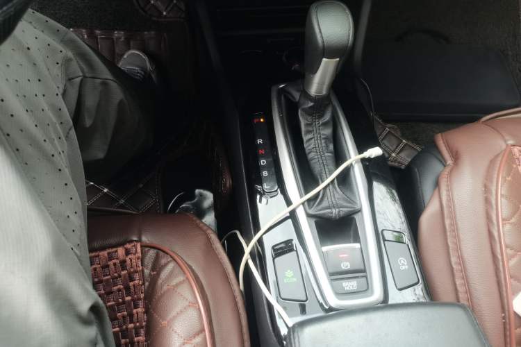 Used Honda Crider 2019 180 Turbo CVT Luxury Edition China VI Emission Standard Gear Lever