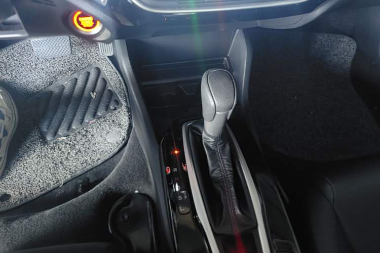 Used Honda Crider 2019 180 Turbo CVT Luxury Edition China VI Emission Standard Gear Lever