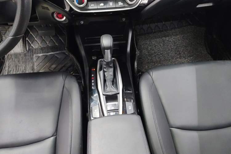 Used Honda Crider 2019 180 Turbo CVT Leading Edition China VI Gear Lever