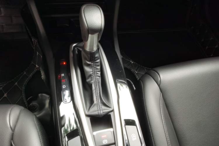 Used Honda Crider 2019 180 Turbo CVT Luxury Edition China VI Emission Standard Gear Lever