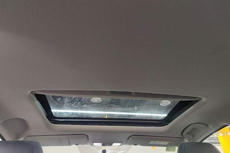 Used Honda Crider 2019 180 Turbo CVT Luxury Edition China VI Emission Standard Headliner