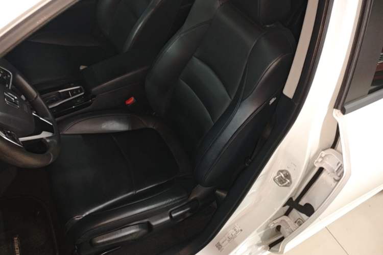 Used Honda Crider 2019 180 Turbo CVT Leading Edition China VI Left Front Seat