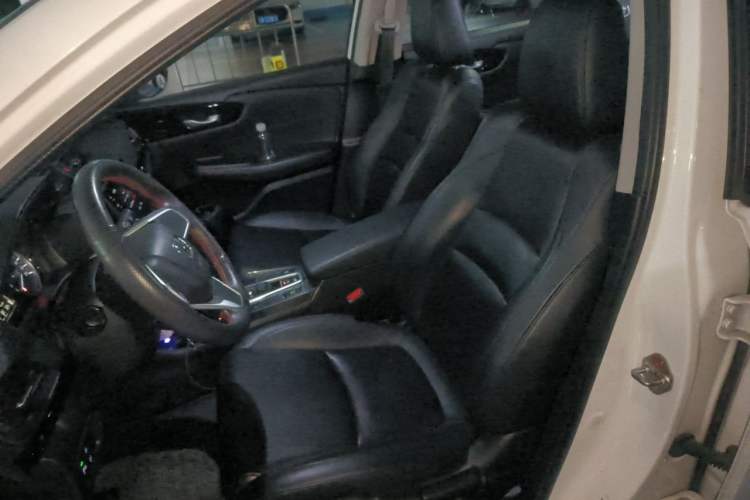 Used Honda Crider 2019 180 Turbo CVT Luxury Edition China V Left Front Seat