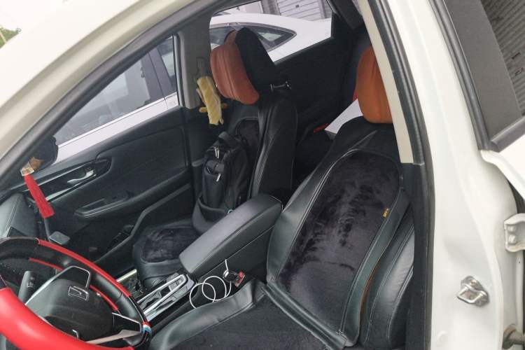 Used Honda Crider 2019 180 Turbo CVT Luxury Edition China V Left Front Seat