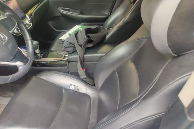 Used Honda Crider 2019 180 Turbo CVT Luxury Edition China V Left Front Seat