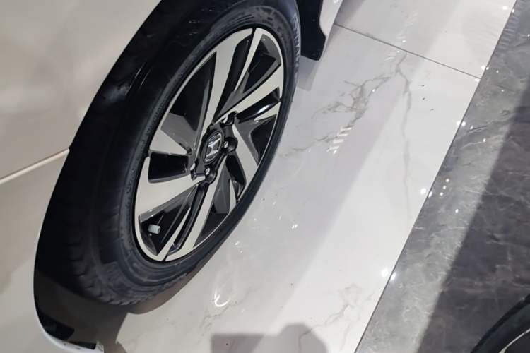 Used Honda Crider 2019 180 Turbo CVT Leading Edition China VI Left Front Wheel Hub