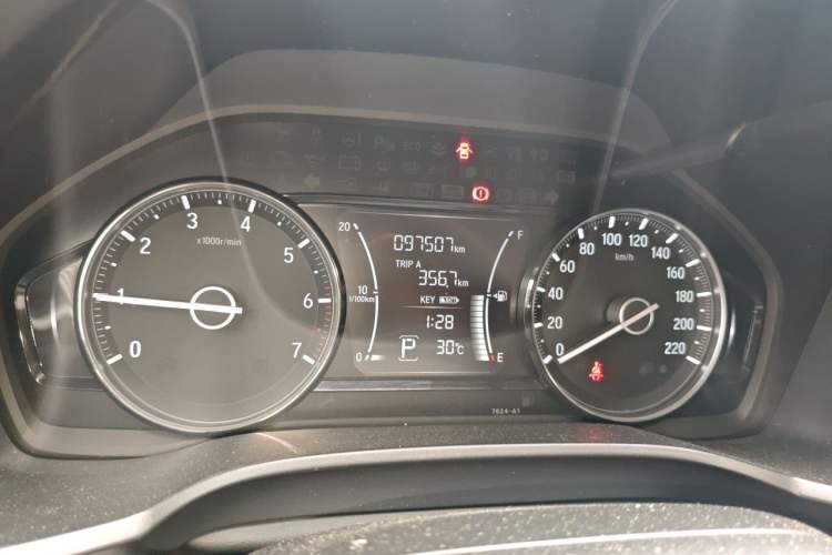 Used Honda Crider 2019 180 Turbo CVT Luxury Edition China V Odometer Close Up