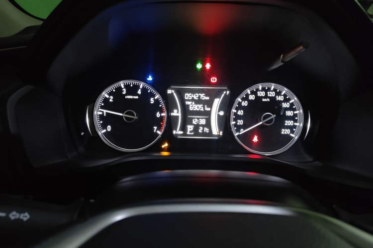 Used Honda Crider 2019 180 Turbo CVT Luxury Edition China VI Emission Standard Odometer Close Up