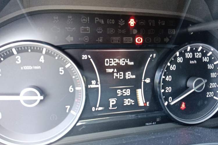 Used Honda Crider 2019 180 Turbo CVT Luxury Edition China VI Emission Standard Odometer Close Up