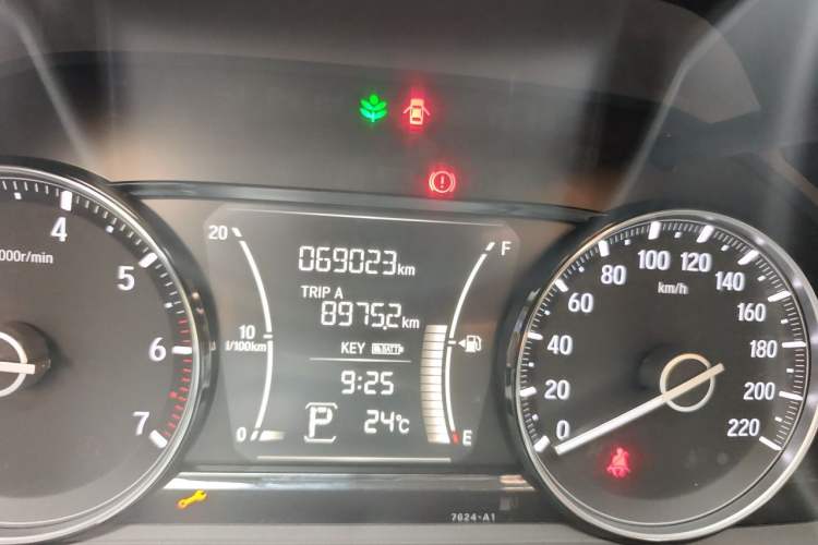 Used Honda Crider 2019 180 Turbo CVT Comfort Version China VI Odometer Close Up