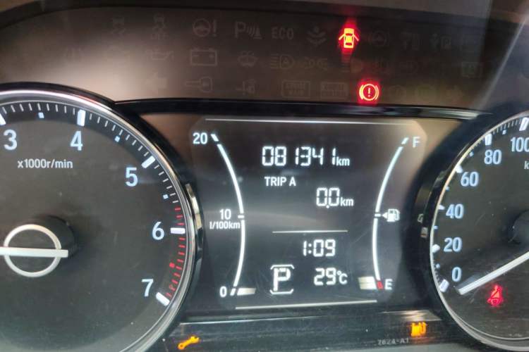 Used Honda Crider 2019 180 Turbo CVT Comfort Version China VI Odometer Close Up