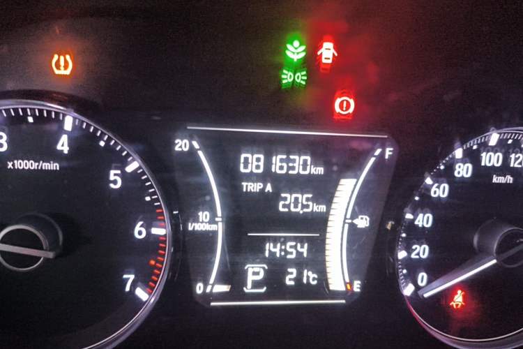 Used Honda Crider 2019 180 Turbo CVT Luxury Edition China V Odometer Close Up
