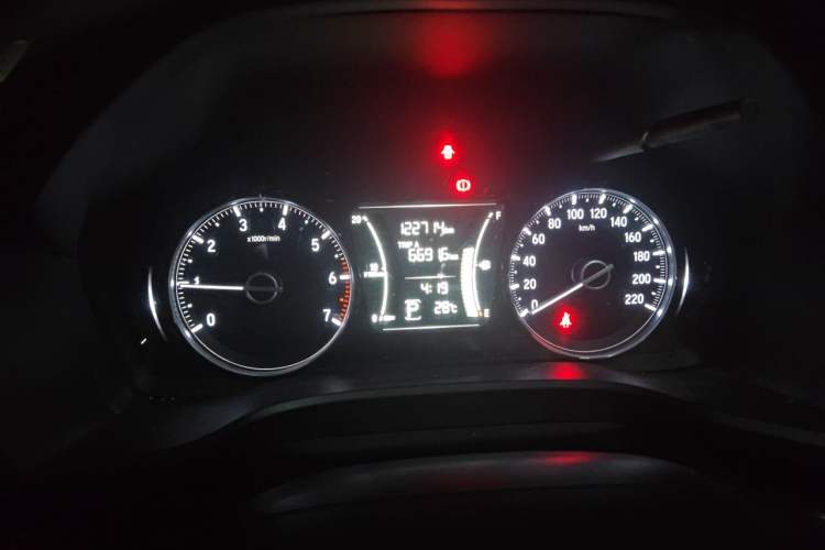 Used Honda Crider 2019 180 Turbo CVT Luxury Edition China VI Emission Standard Odometer Close Up