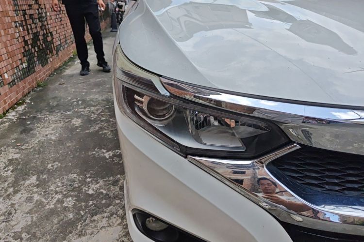 Used Honda Crider 2019 180 Turbo CVT Luxury Edition China V Right Front Headlight
