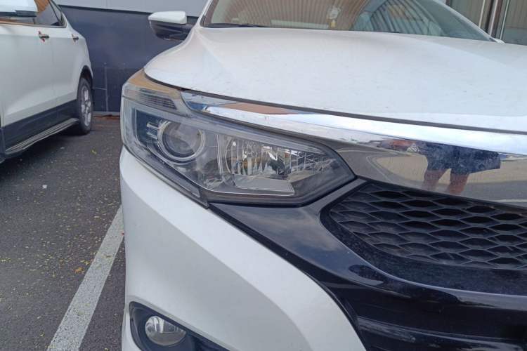 Used Honda Crider 2019 180 Turbo CVT Luxury Edition China V Right Front Headlight