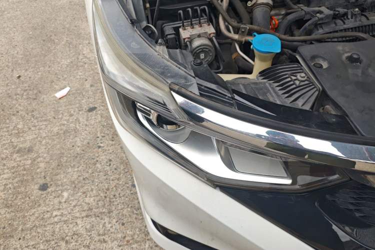 Used Honda Crider 2019 180 Turbo CVT Luxury Edition China V Right Front Headlight